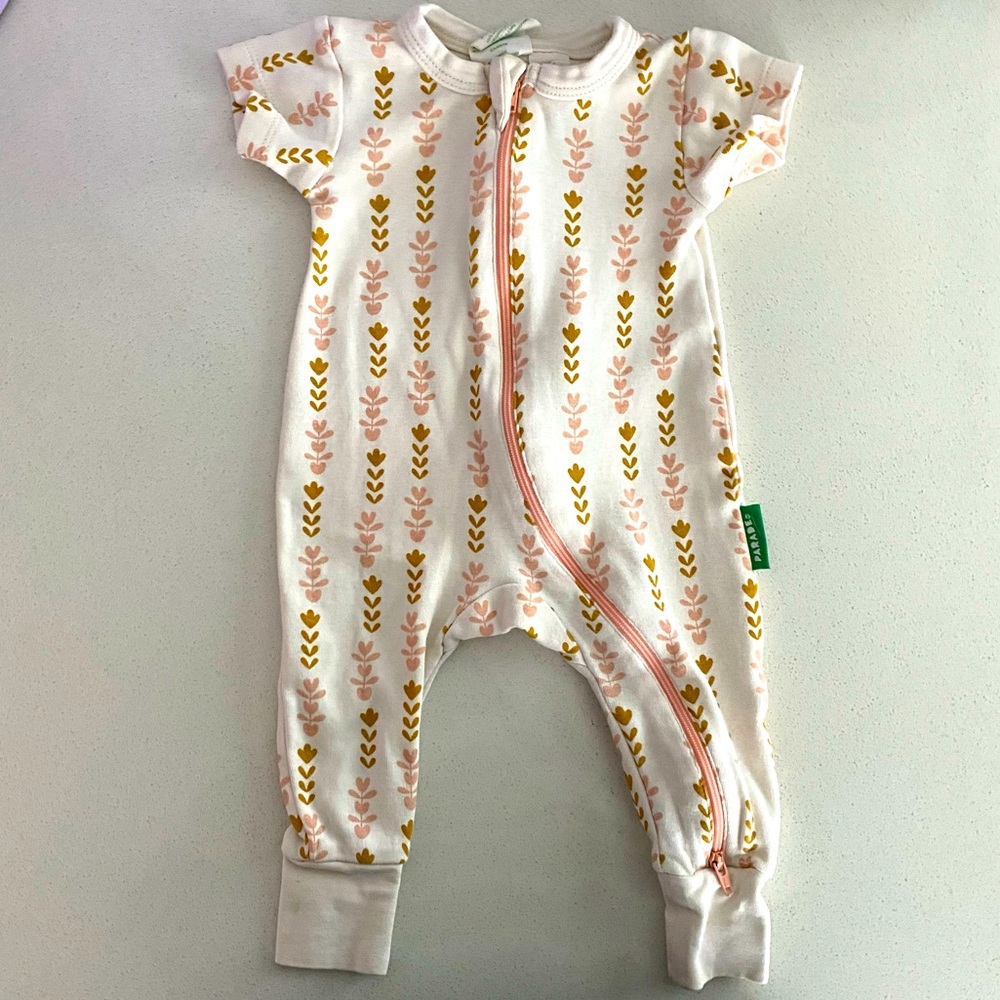 2/$20 Parade Organics Bodysuit (0-3 months)
